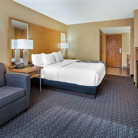 La Quinta By Wyndham Naples Downtown Hotel Стая снимка