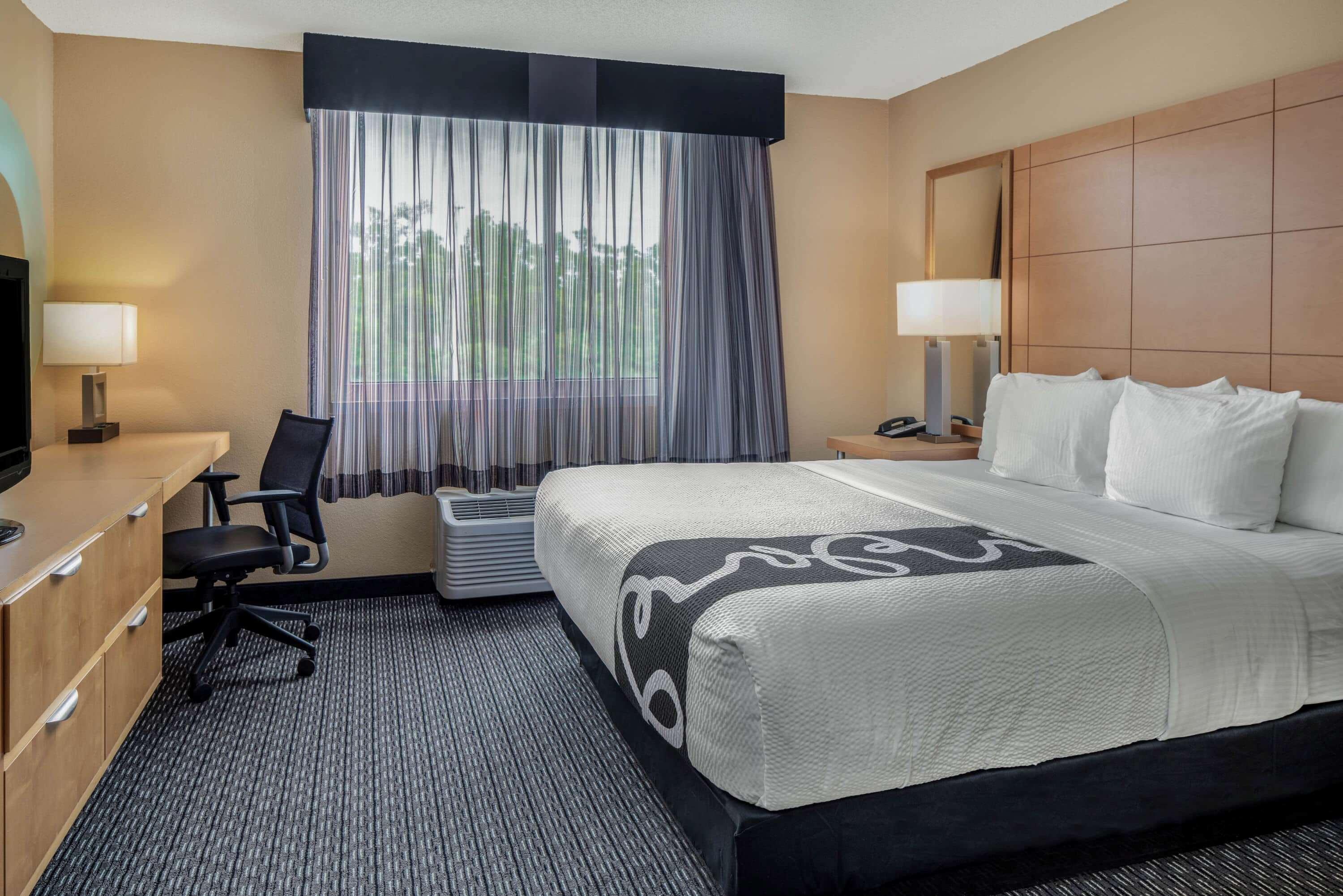 La Quinta By Wyndham Naples Downtown Hotel Екстериор снимка
