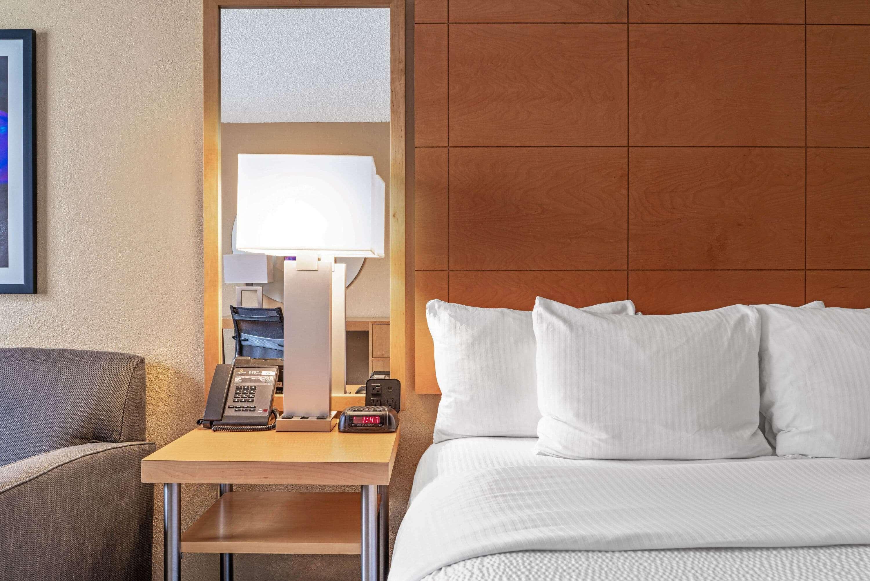 La Quinta By Wyndham Naples Downtown Hotel Екстериор снимка