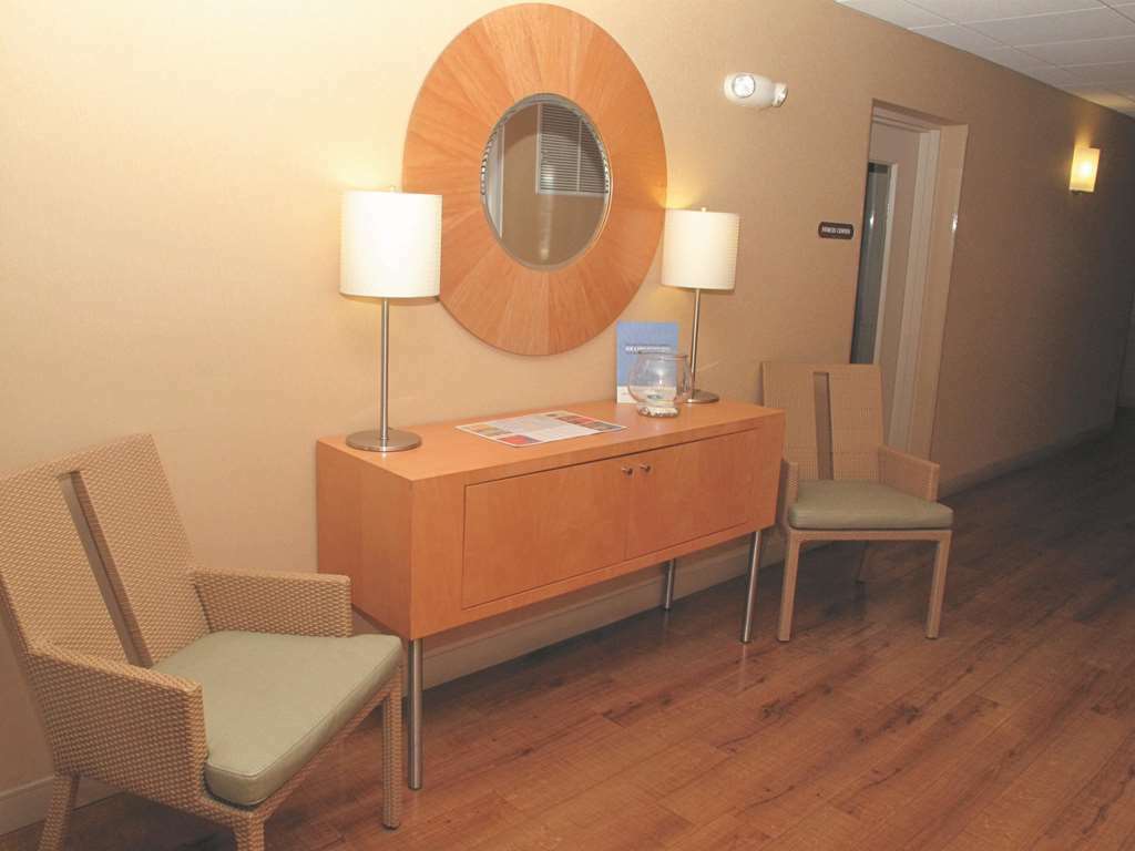 La Quinta By Wyndham Naples Downtown Hotel Интериор снимка